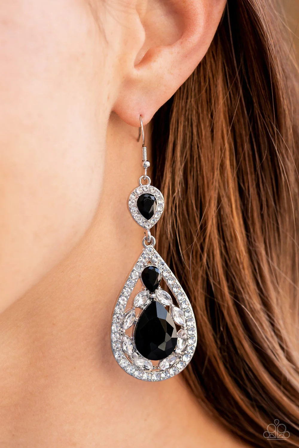 Posh Pageantry - Black Earring - LOP Jan '22 - NEW RELEASE