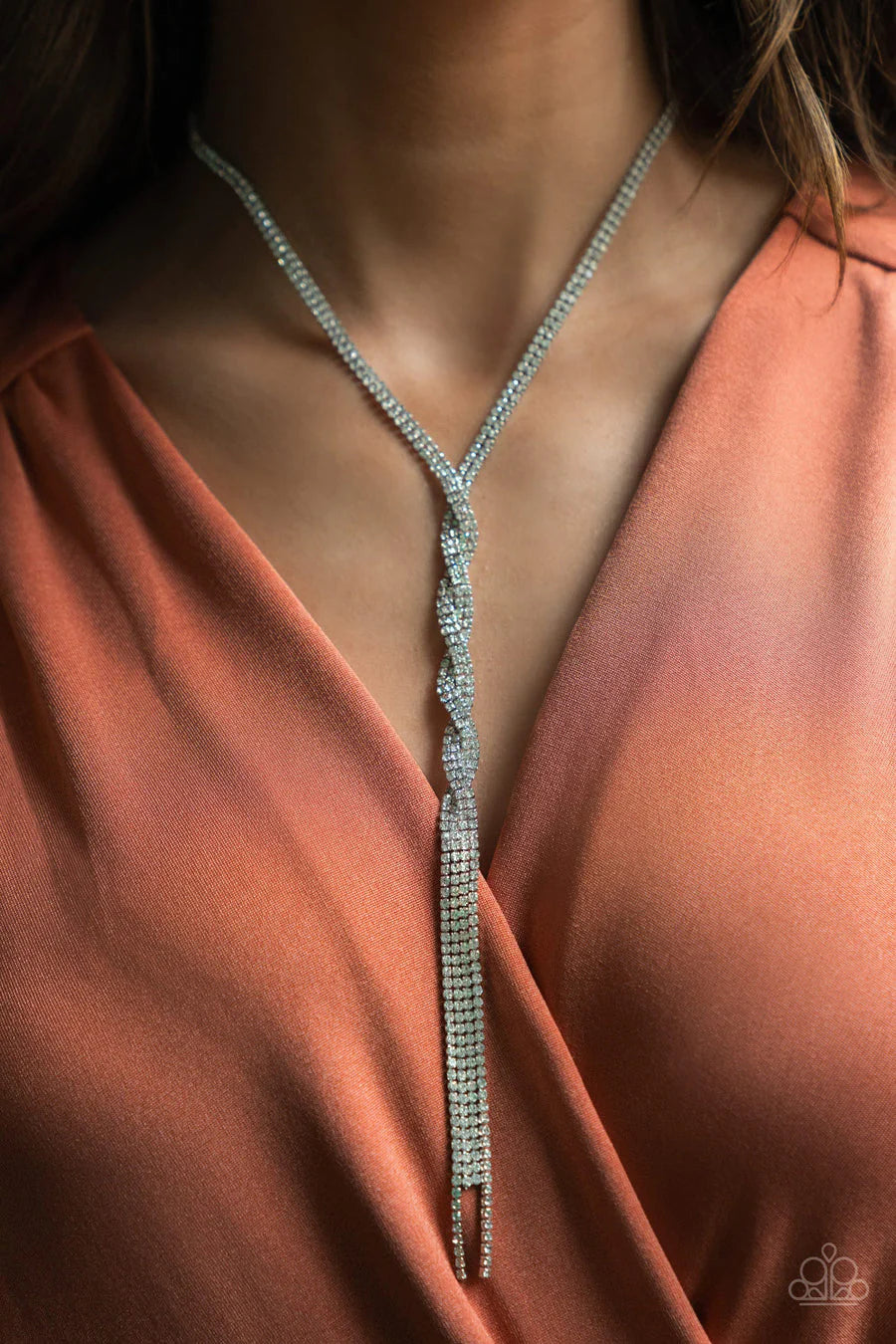 Impressively Icy - White Necklace - LOP March '22 - NEW RELEASE