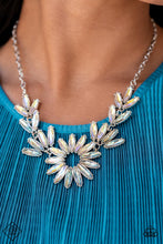 Load image into Gallery viewer, Sunset Sightings Trend Blend - July &#39;22 Fashion Fix - NEW RELEASE
