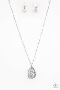 Gleaming Gardens - Silver Floral Necklace - NEW RELEASE