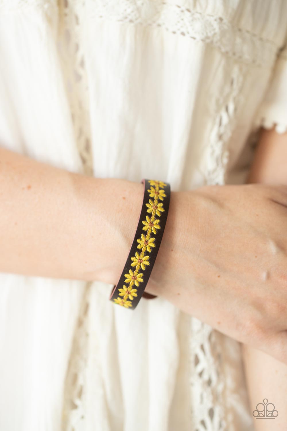 Wildflower Wayfarer - Yellow Flower Snap Bracelet - NEW RELEASE