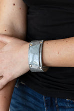 Load image into Gallery viewer, Geo Glamper - Silver Marble Snap Bracelet - NEW RELEASE
