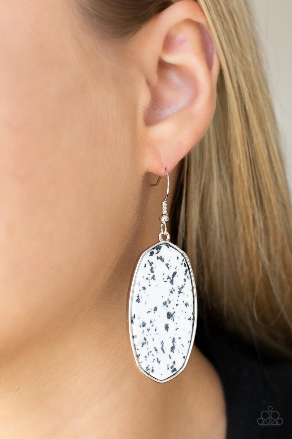 Stone Sculptures - White Stone Earring - NEW RELEASE