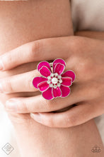 Load image into Gallery viewer, Glimpses of Malibu - Complete Trend Blend - September 2022 Fashion Fix Set
