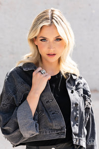 Daringly Deco - Black Ring - NEW RELEASE