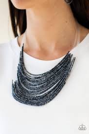 Catwalk queen- blue seedbead necklace