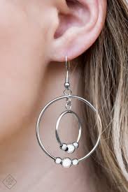 Center of attraction- silver earring