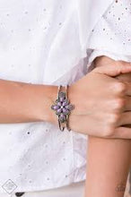 Load image into Gallery viewer, Fashion fix set- Glimpes of malibu-July 2020
