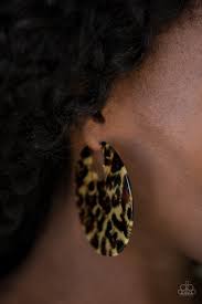 Haute Savannah- brown hoop earring acrylic
