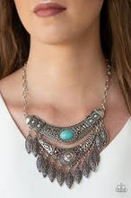 Load image into Gallery viewer, Island queen- blue necklace

