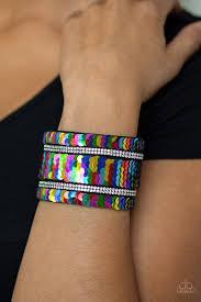 Mermaid service- multi snap bracelet