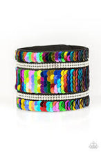Load image into Gallery viewer, Mermaid service- multi snap bracelet
