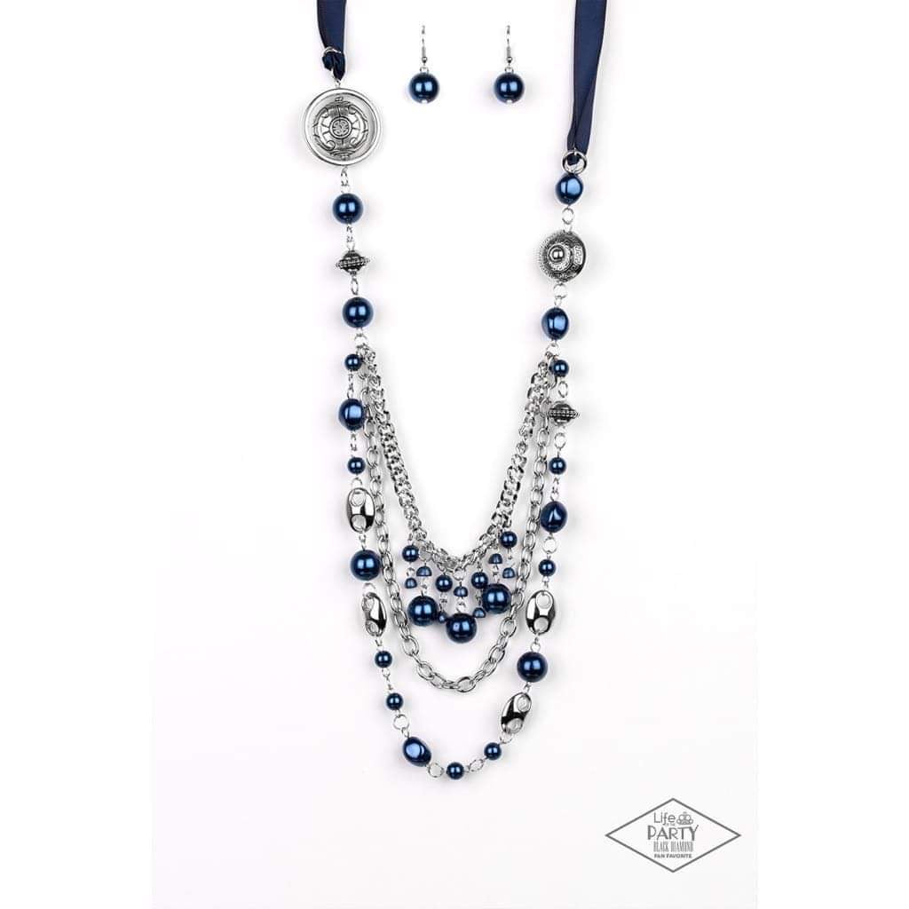 All the trimmings- blue necklace exclusive blockbuster black Diamond