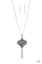 Load image into Gallery viewer, Rural remedy- silver necklace
