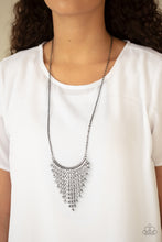 Load image into Gallery viewer, Glitter bomb- black necklace
