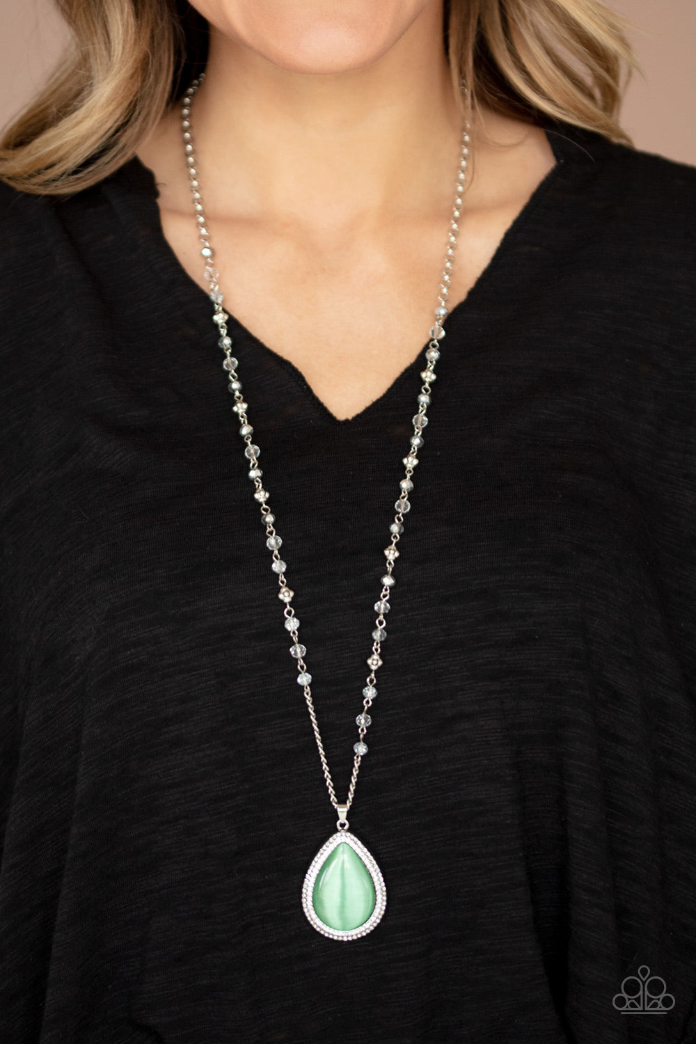 Fashion Flaunt- Green necklace